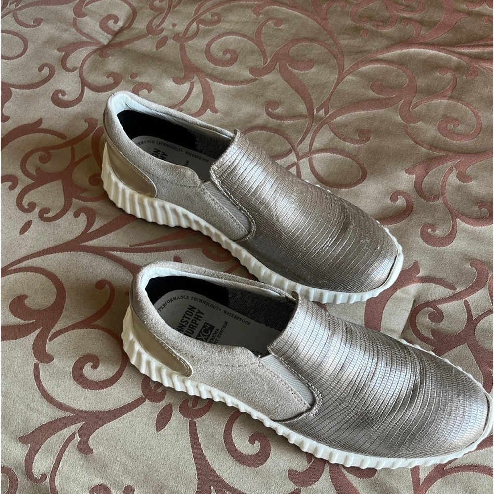 Johnston & Murphy Women XC4 Sneaker 7.5M
